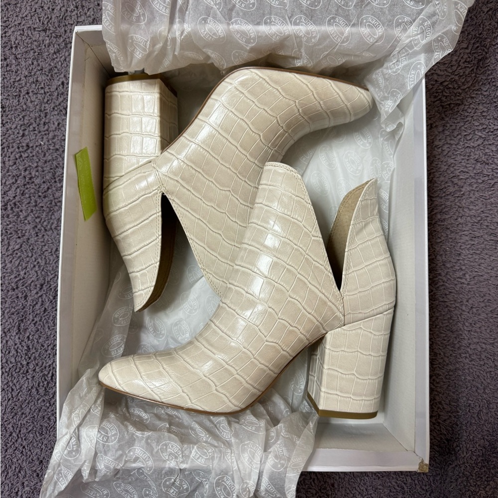 Steve Madden Cream Booties